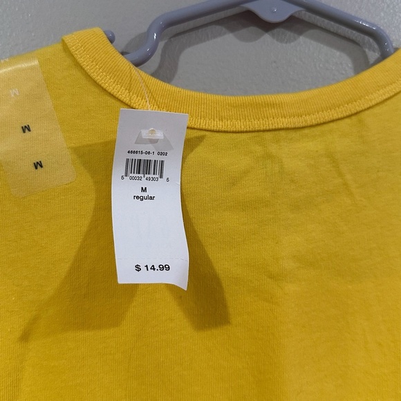 Gap Kids Short Sleeve Graphic T-Shirt. NWT. Size medium. - Picture 5 of 5